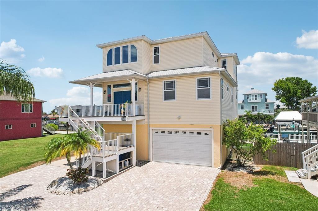 6543 LOUISE COURT