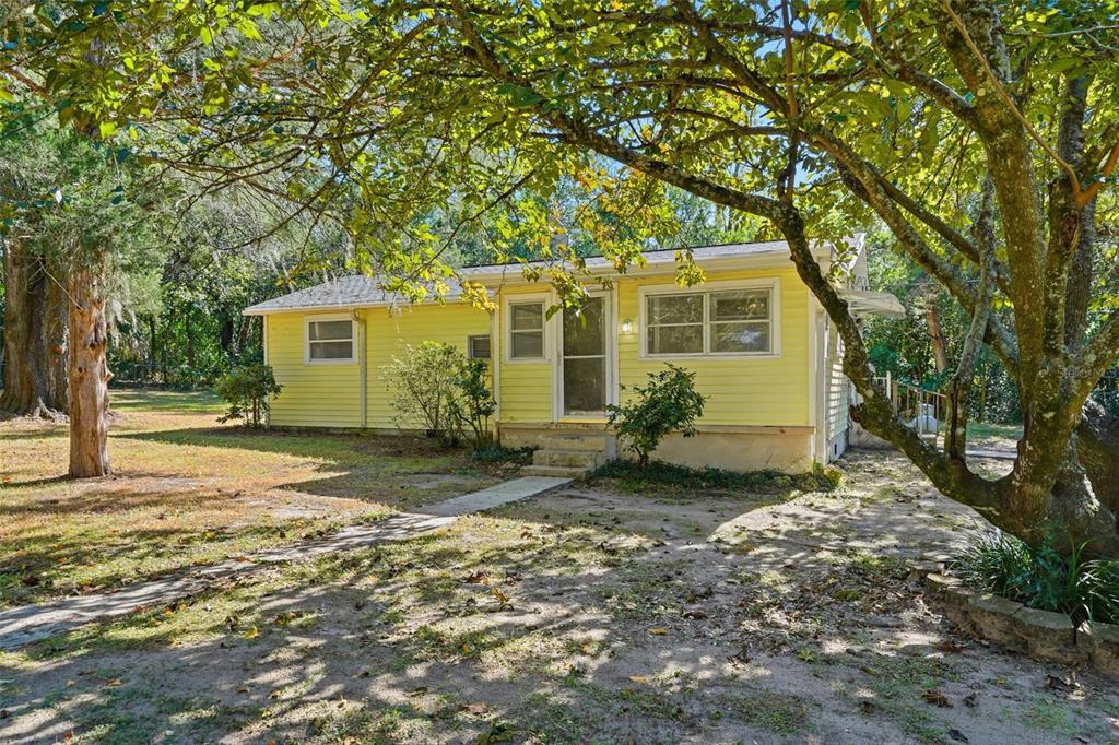 2208 NE 79TH PLACE