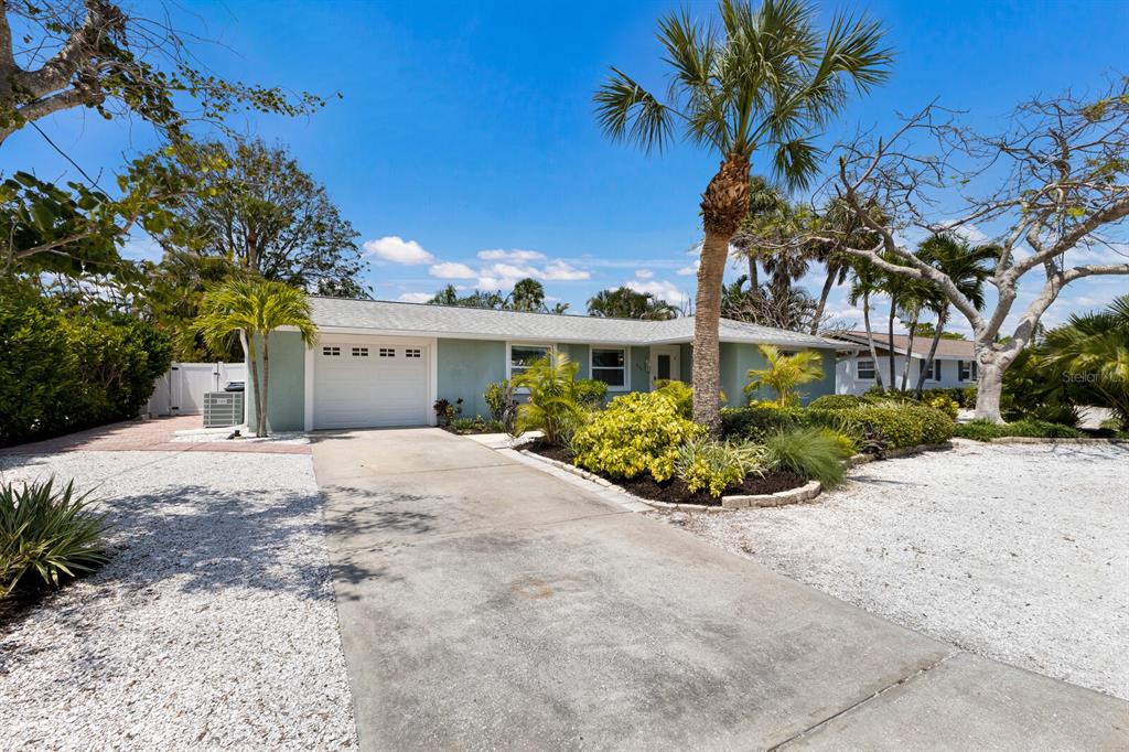 506 69TH STREET, HOLMES BEACH, FL — photo 2 of 30