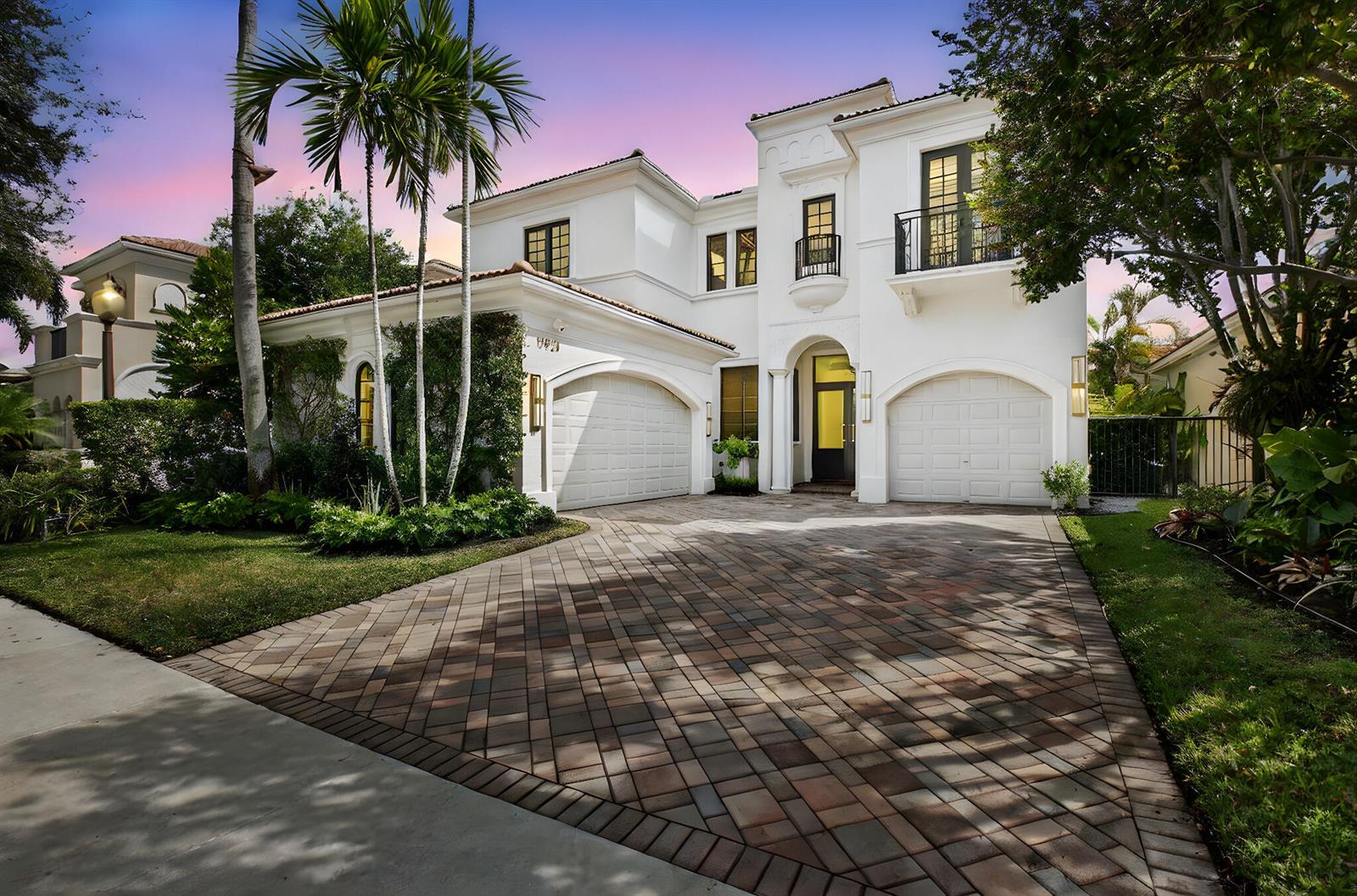 17921 Villa Club Way, Boca Raton FL 33496