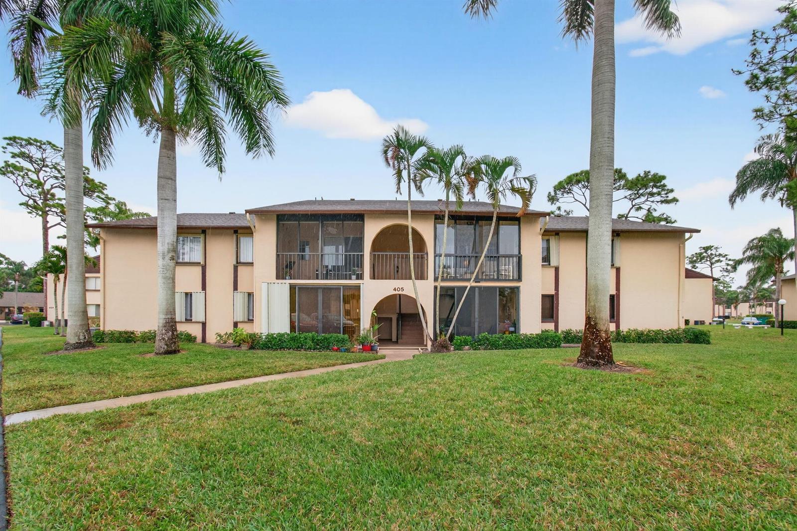 405 Pine Glen Lane # 2, FL 33463