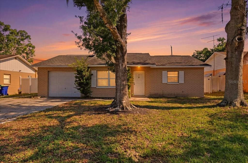 4624 WISTERIA DRIVE