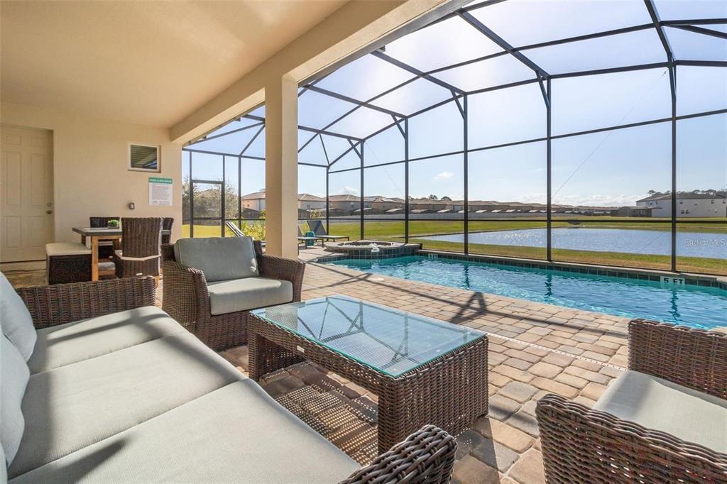 8904 CAROLINE BAY COURT