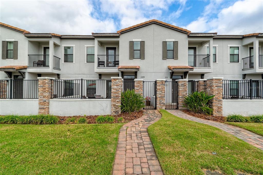109 KENNY BOULEVARD
