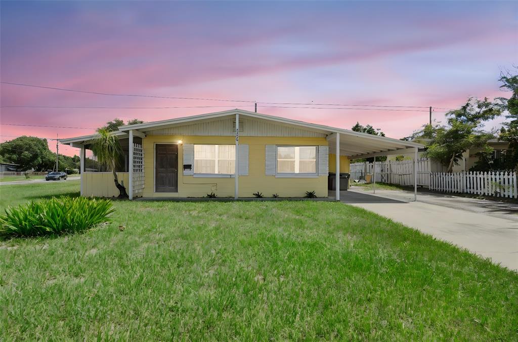 4200 W OAK RIDGE ROAD
