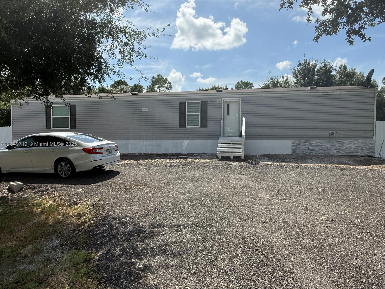 830 S KENNEL ST, Clewiston FL 33440