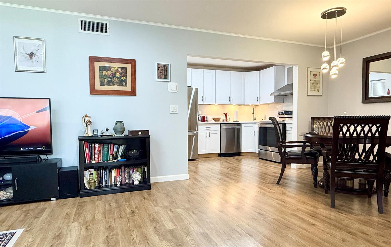 Open floor plan — 301 Pine Ridge Circle # 2, FL 33463, FL