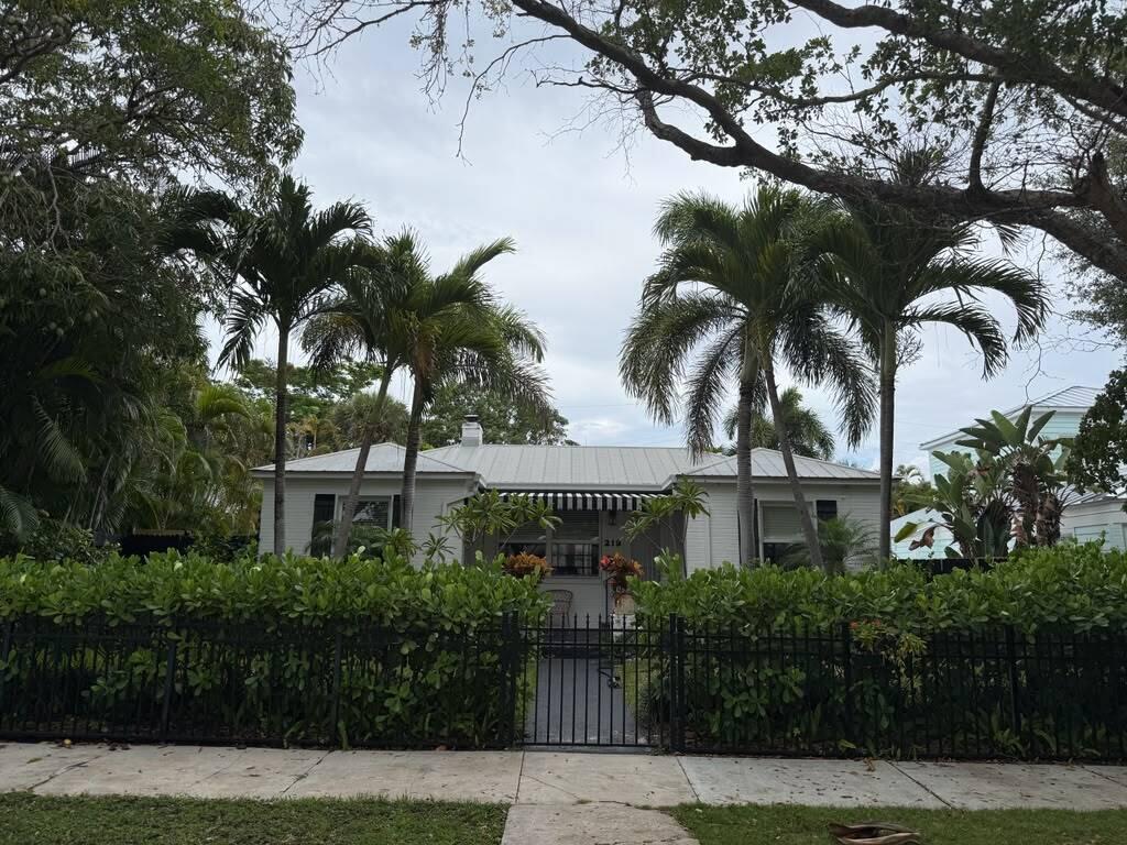219 31st Street, West Palm Beach FL 33407