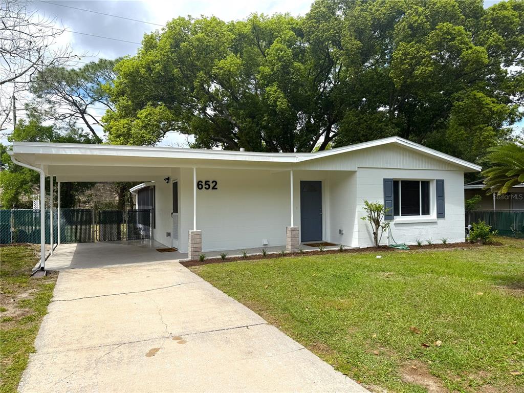 652 ACAPULCA WAY