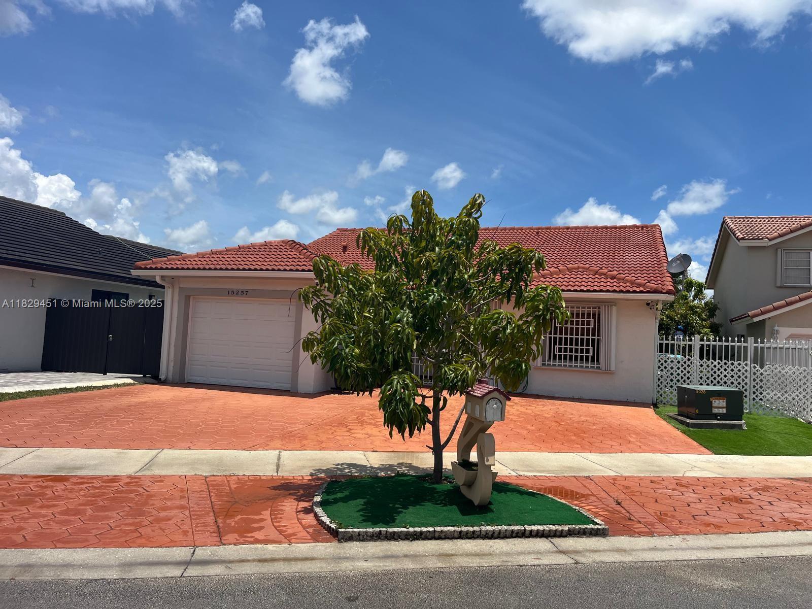 15257 SW 57th St, Miami FL 33193