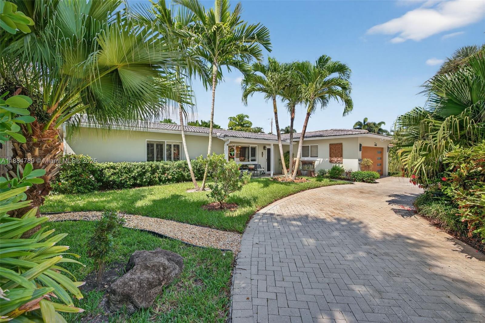 2833 NW 10th Ave, Wilton Manors FL 33311