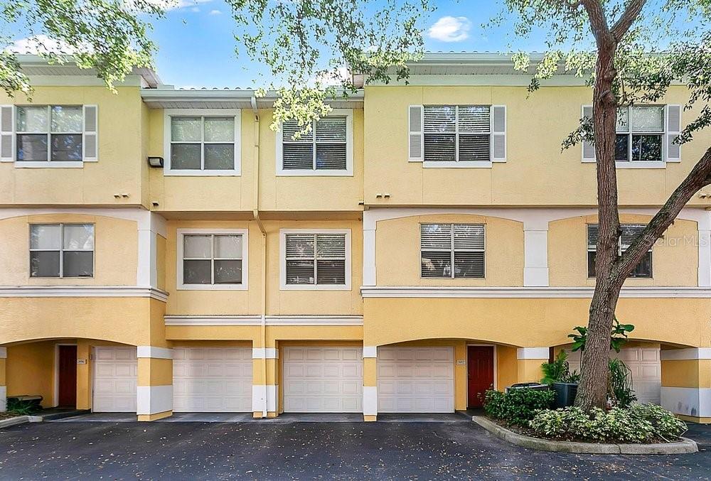 1952 LEGACY COVE DRIVE UNIT 1952