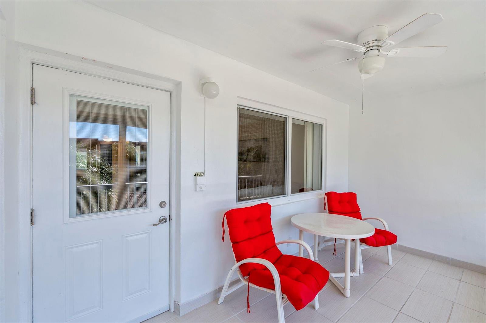 581 Blue Heron Drive # B, Hallandale Beach FL 33009