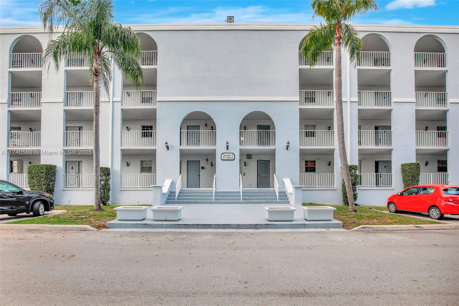 7981 S French Dr # 304, Pembroke Pines FL 33024