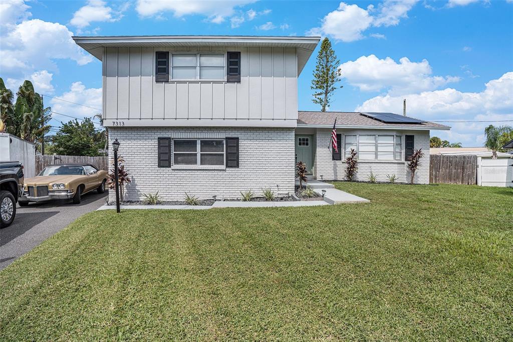 7313 LEXINGTON LANE