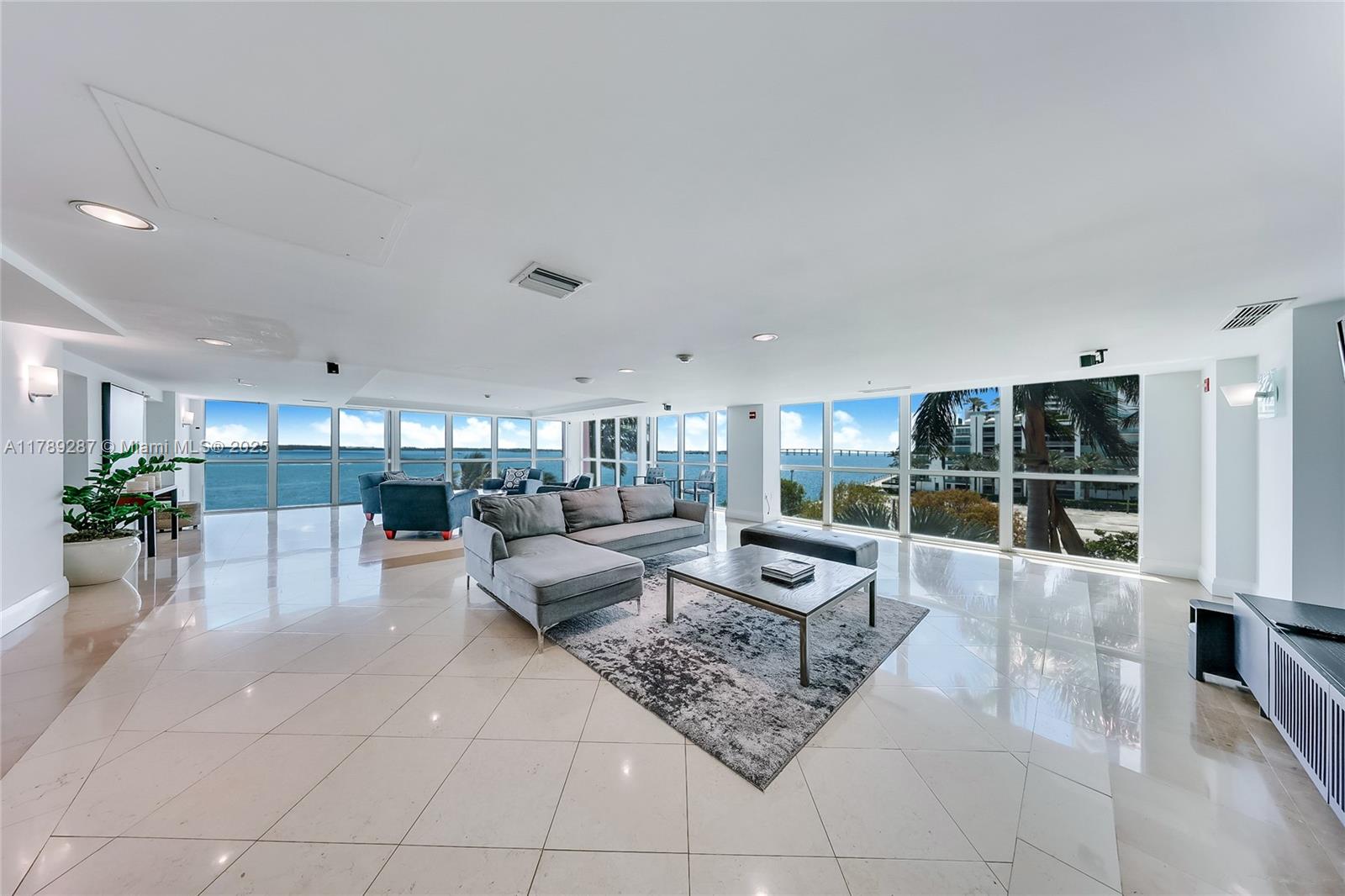 1155 Brickell Bay Dr # 1210, Miami FL 33131