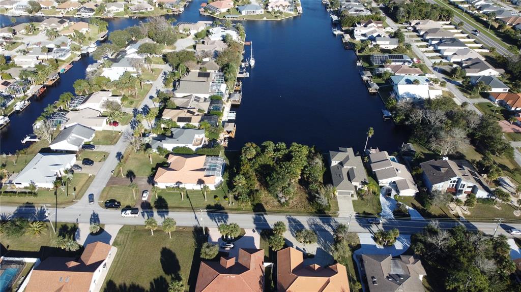 10 CIMMARON DRIVE