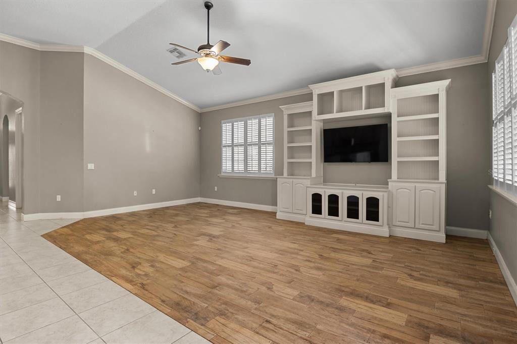 8281 LAKE JAMES DRIVE, LAKELAND, FL — photo 3 of 30