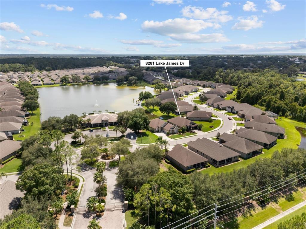 8281 LAKE JAMES DRIVE, LAKELAND, FL — photo 5 of 30