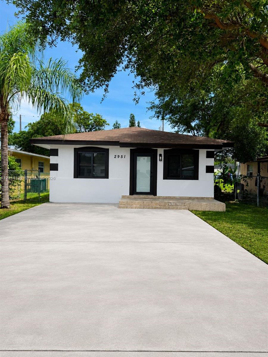 2951 NW 57th St, Miami FL 33142