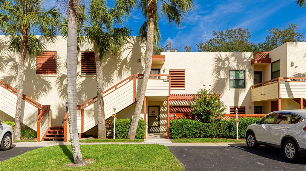 527 SPRING LAKES BOULEVARD