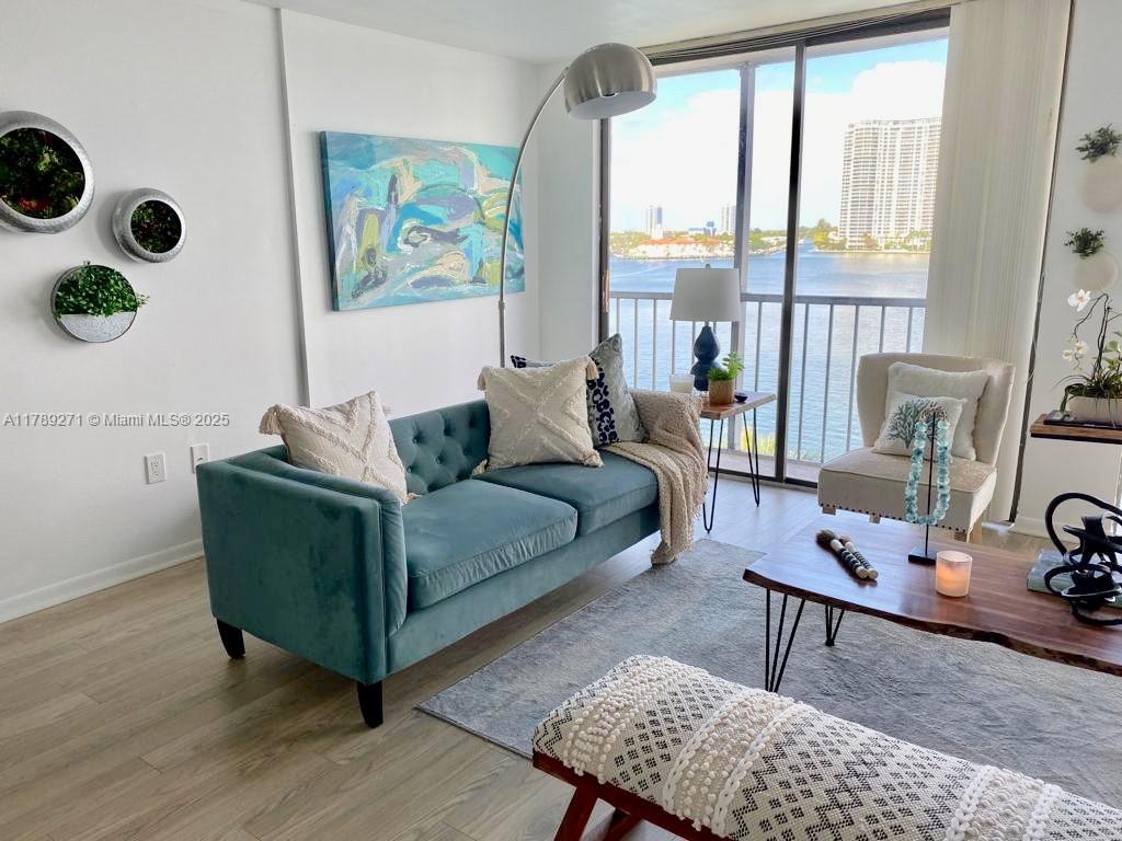 17600 N Bay Rd # N607, Sunny Isles Beach FL 33160