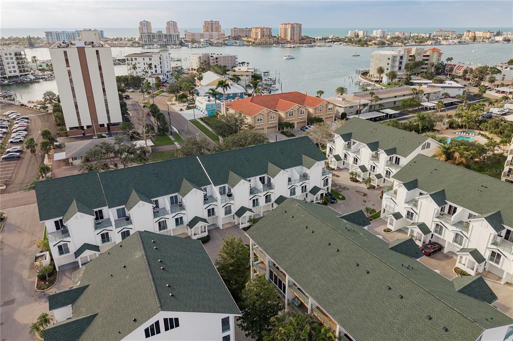 320 ISLAND WAY UNIT 209