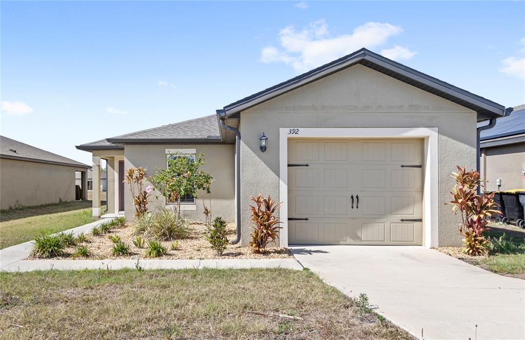 392 KENSINGTON VIEW DRIVE