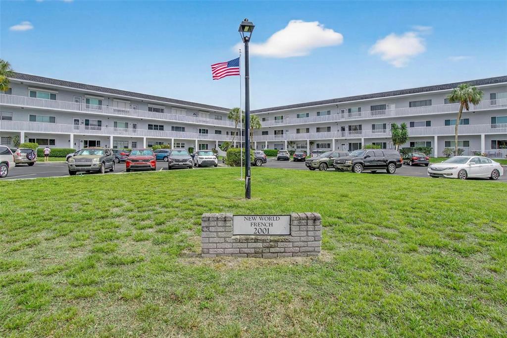 2001 WORLD PARKWAY BOULEVARD UNIT 3