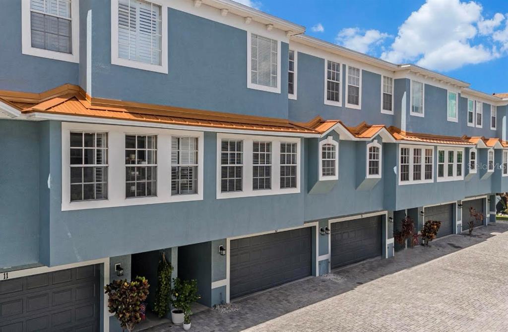 3111 W DE LEON STREET UNIT 10