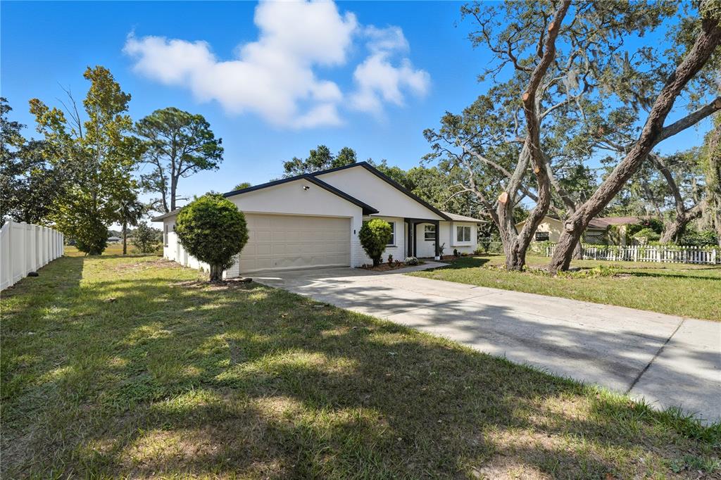 577 WATERFALL DRIVE, SPRING HILL, FL — photo 3 of 30
