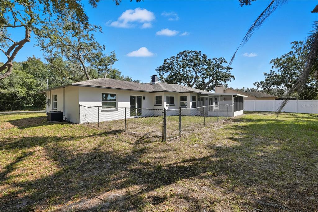 577 WATERFALL DRIVE, SPRING HILL, FL — photo 4 of 30