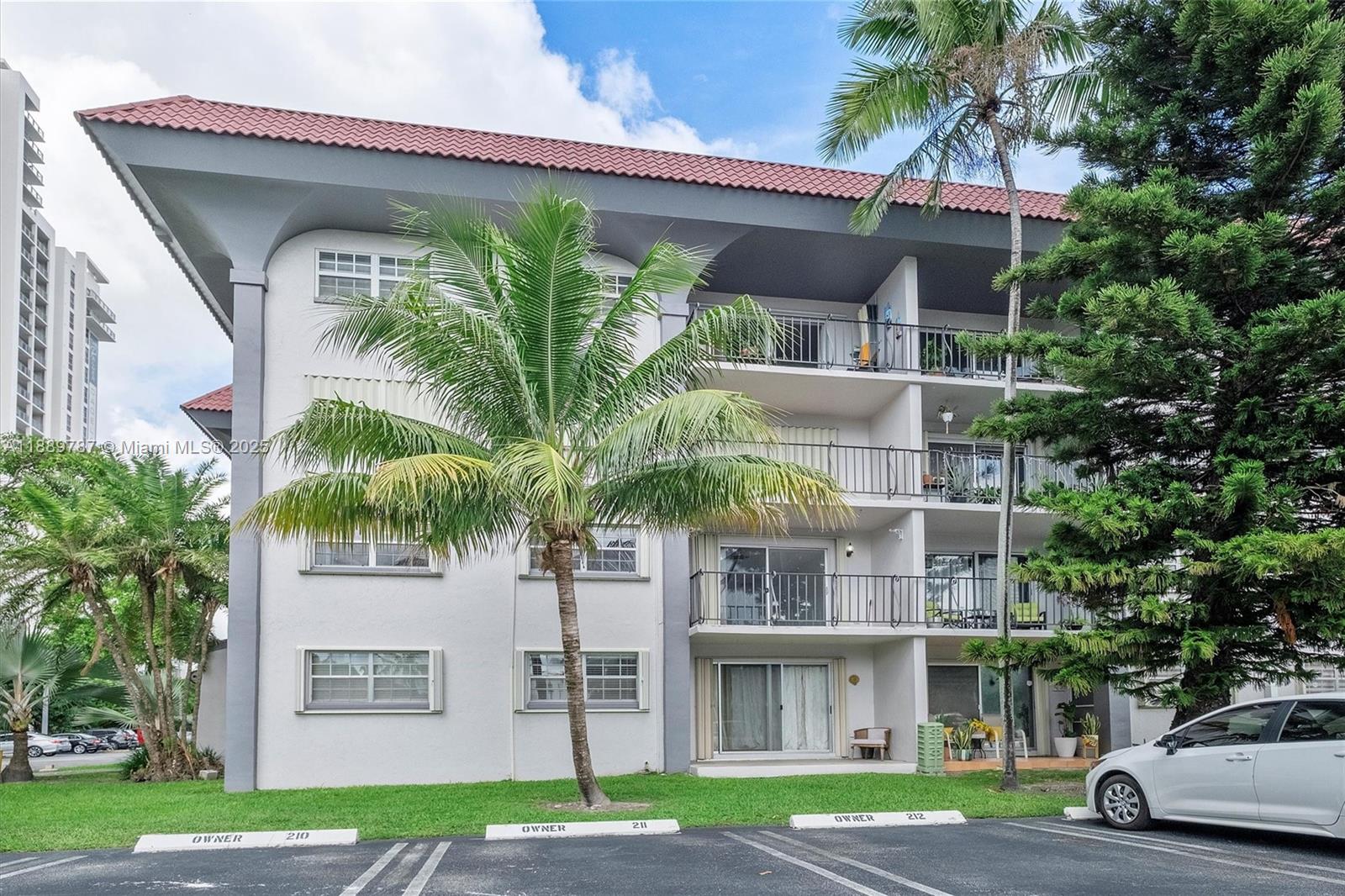 8107 SW 72nd Ave # 201E, Miami FL 33143