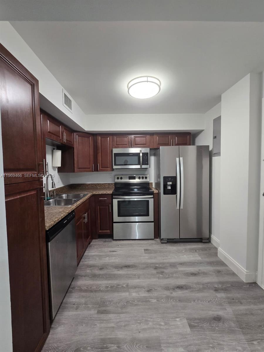 6500 Cypress Rd # 301, Plantation FL 33317