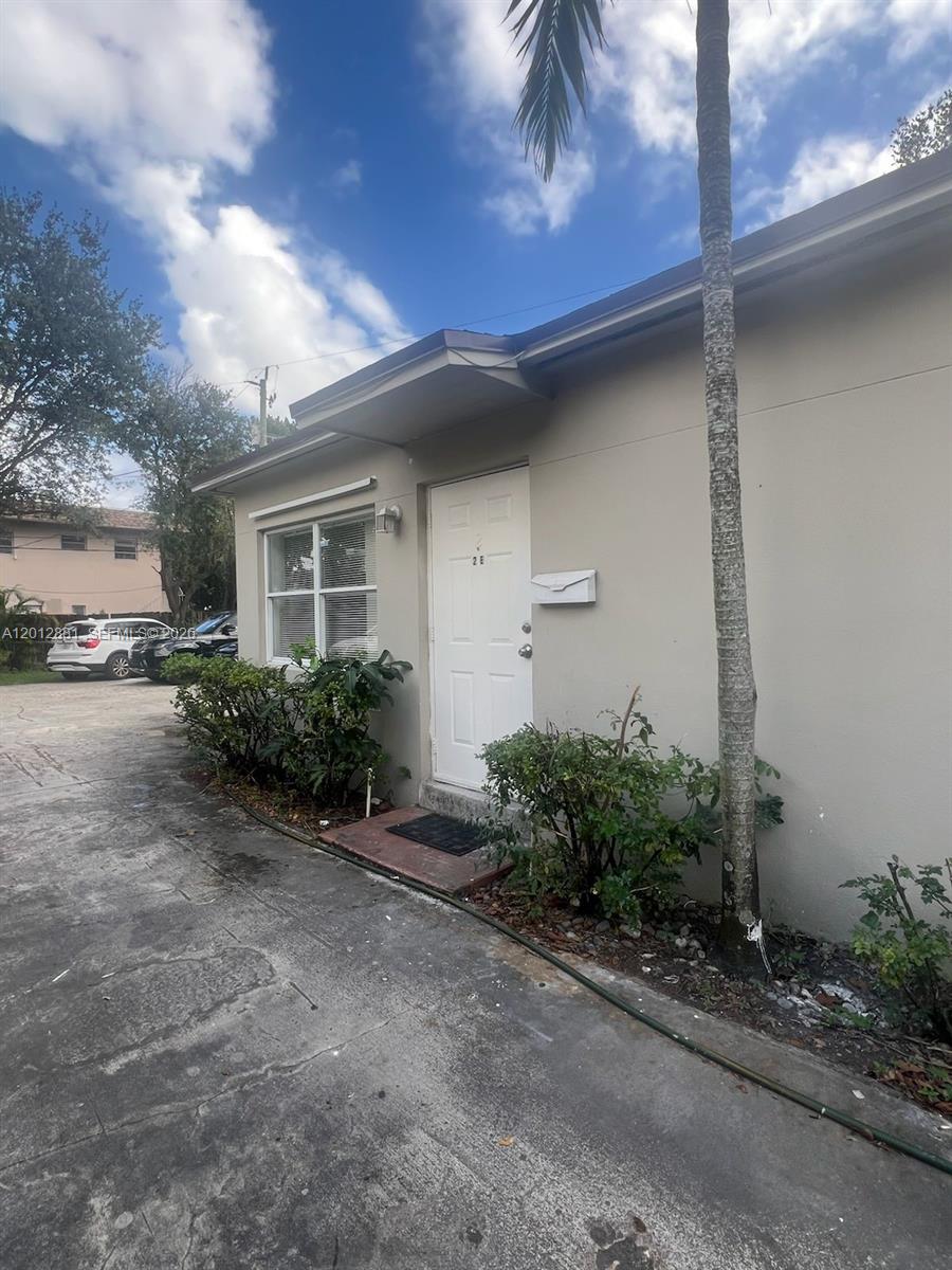 915 N 19th Ave, Hollywood FL 33020