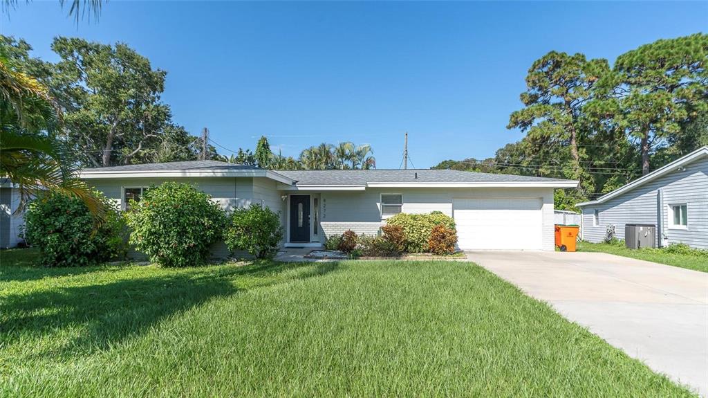 8272 127TH STREET, SEMINOLE, FL — photo 2 of 30