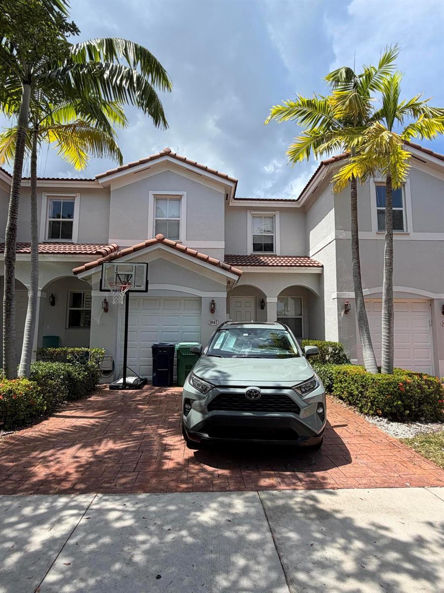 1047 NE 208th Street, Miami FL 33179