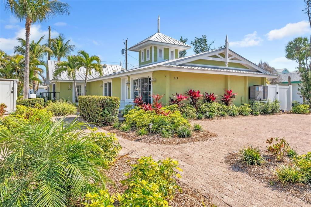 215 67TH STREET UNIT 6, HOLMES BEACH, FL — photo 2 of 30