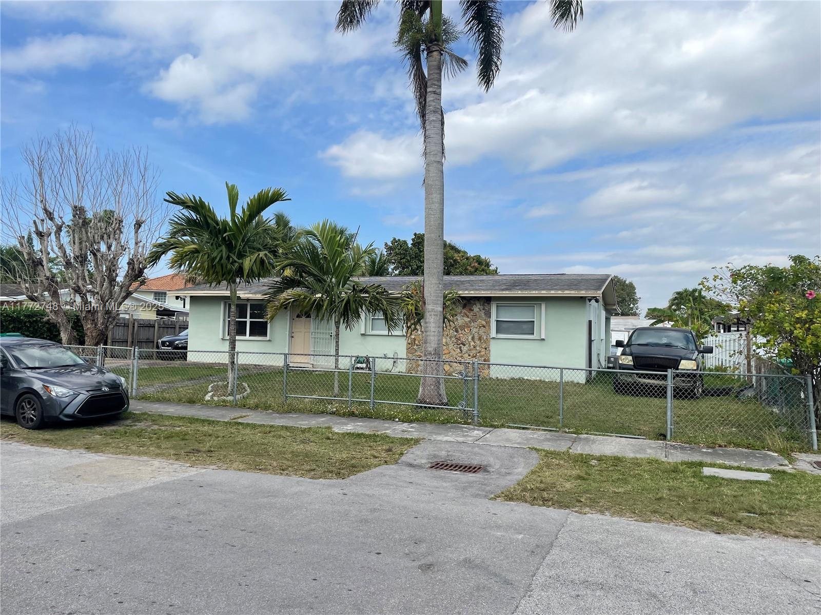 14521 SW 294th St, Homestead FL 33033