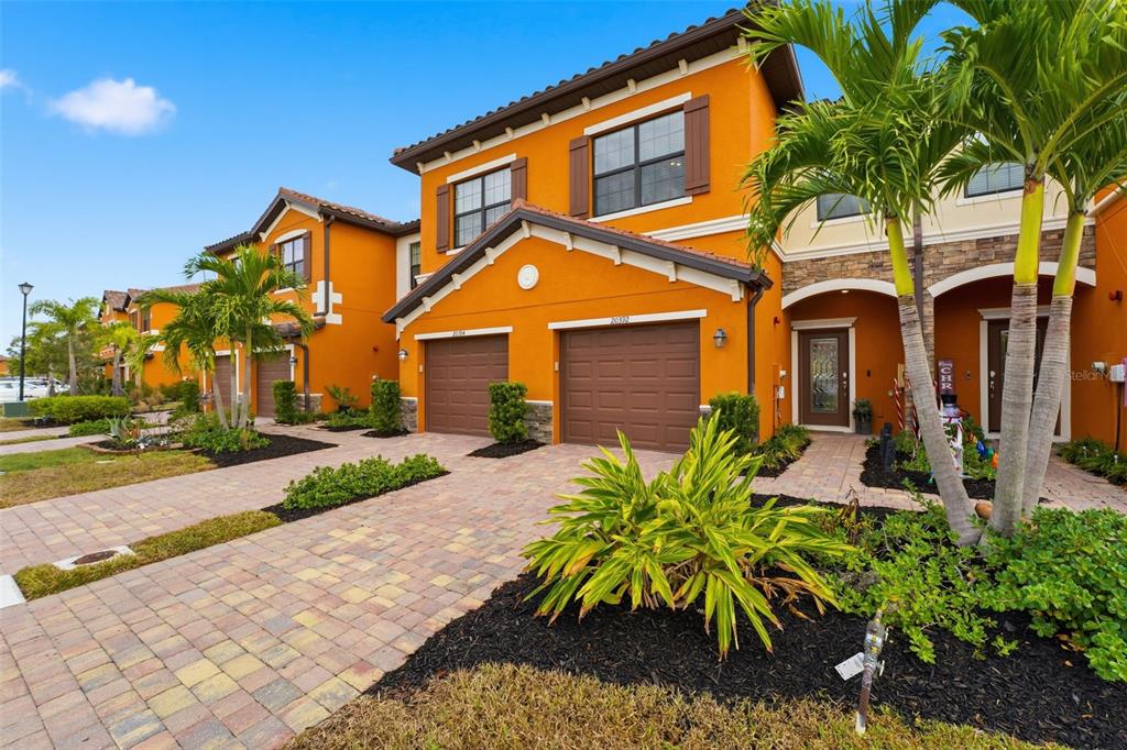 20392 LAGENTE CIRCLE