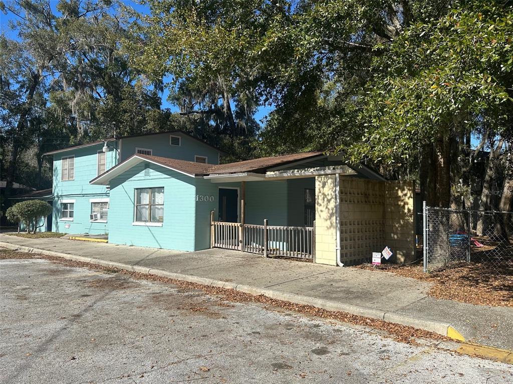 1300 NW 6TH STREET