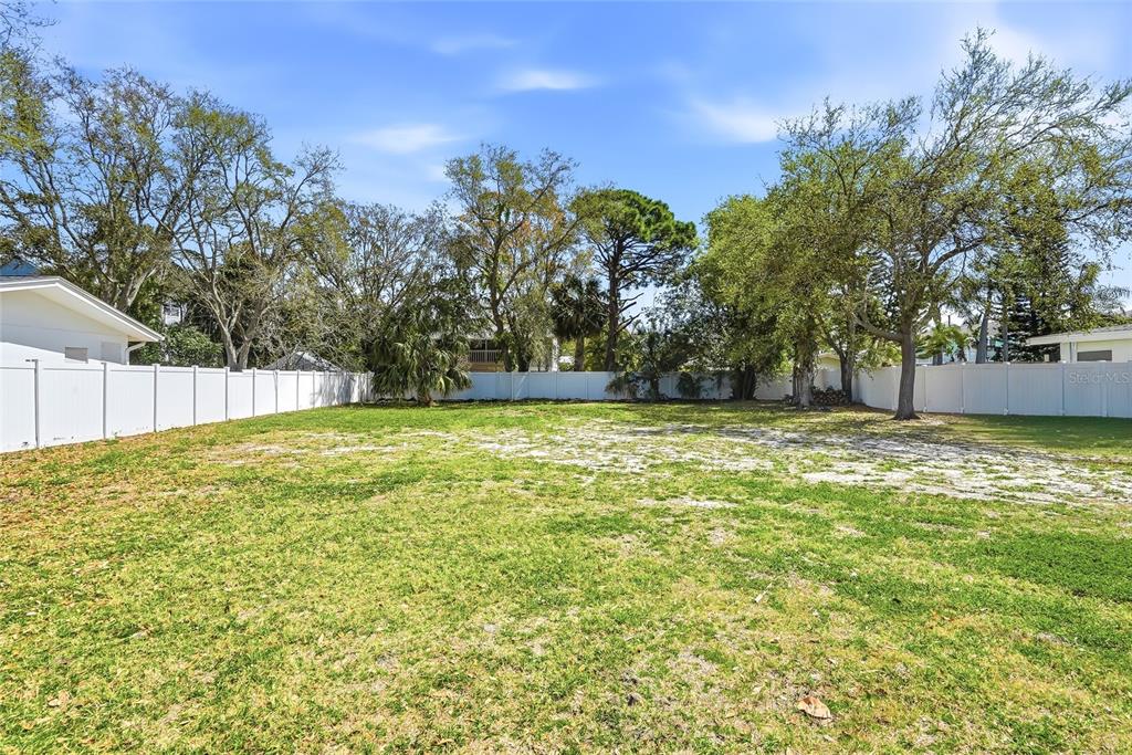 216 SHORE DRIVE, PALM HARBOR, FL — photo 2 of 30