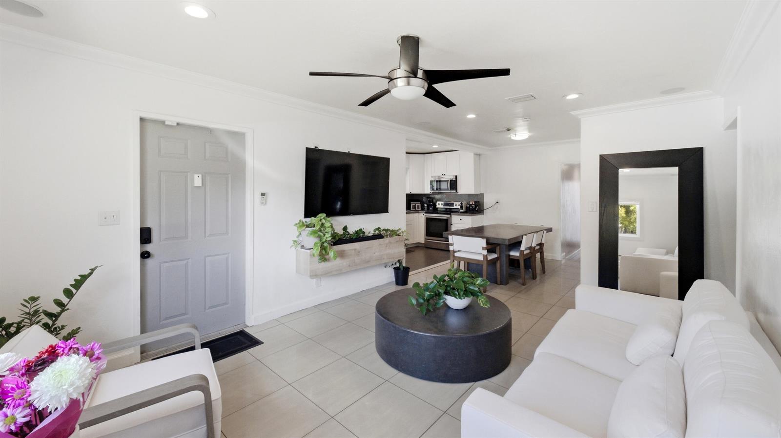 1234 NW 7th Avenue, Fort Lauderdale FL 33311