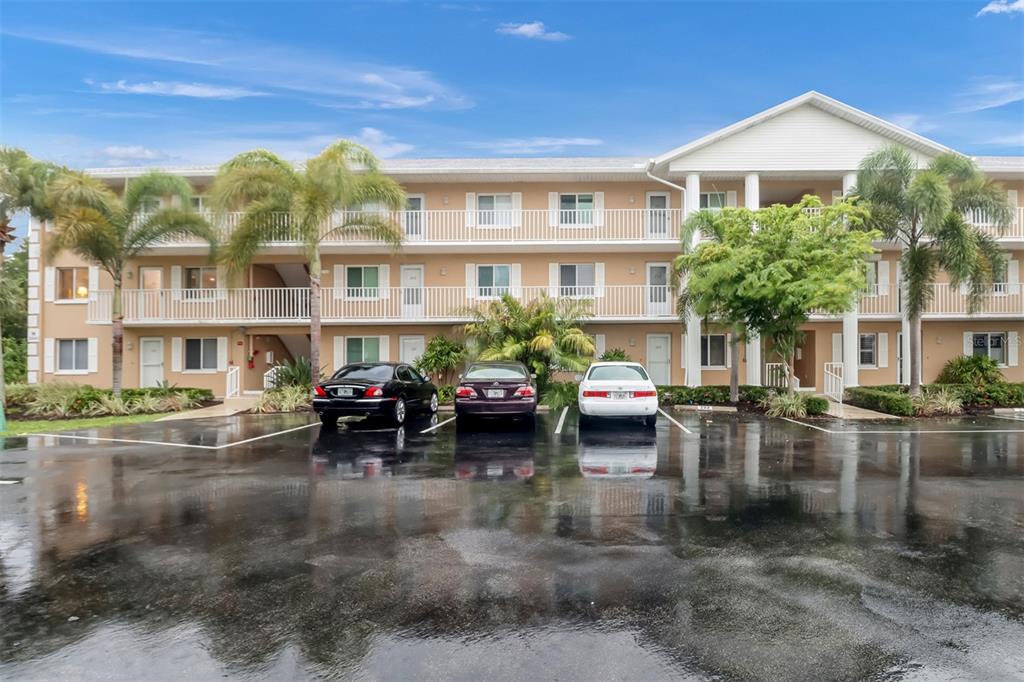 3041 SANDPIPER BAY CIRCLE UNIT H201