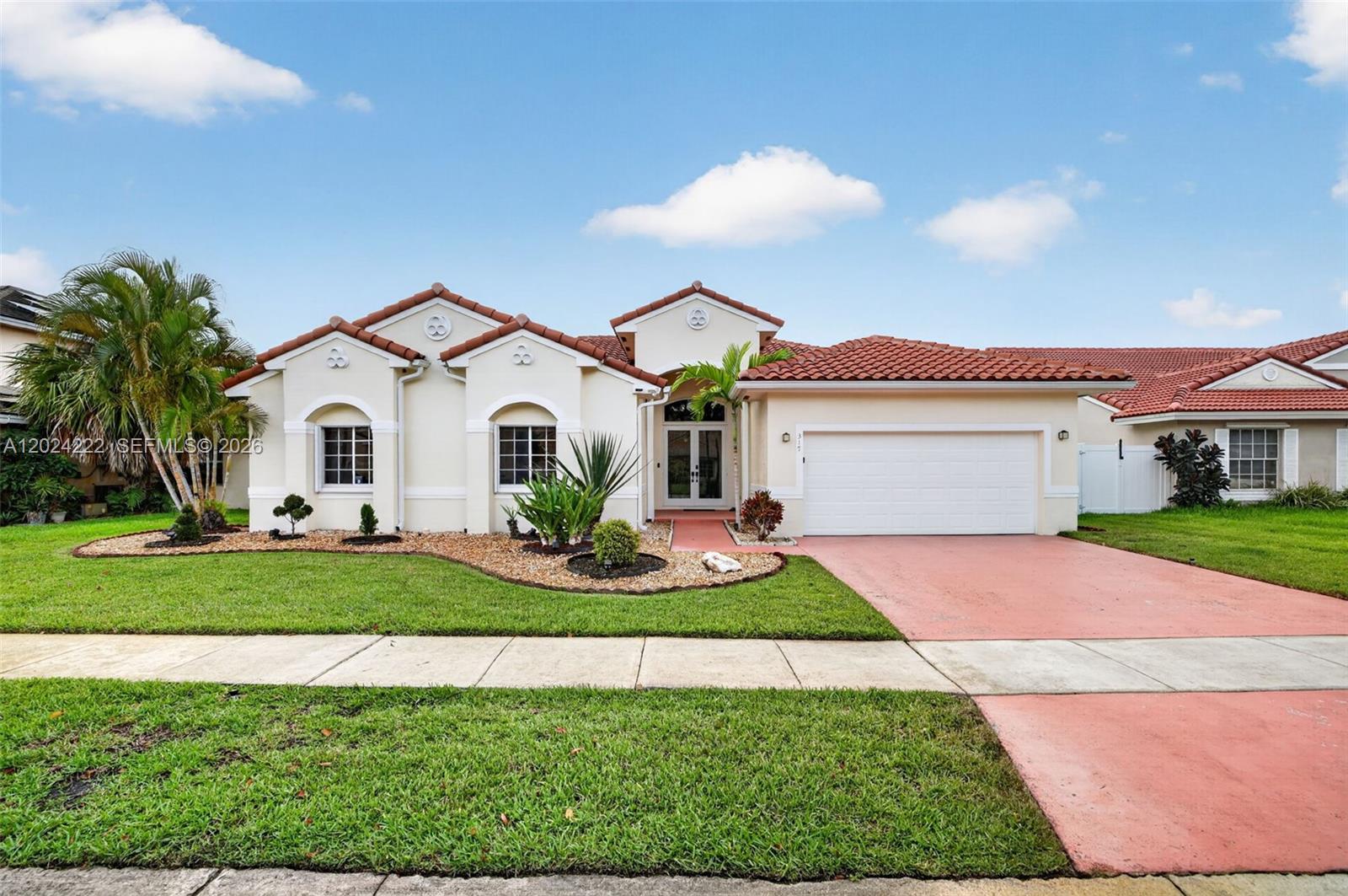 317 SW 185th Ter, Pembroke Pines FL 33029