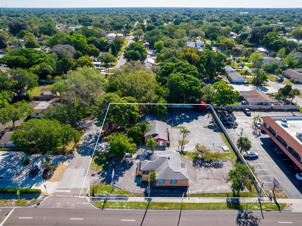3003 S TAMIAMI TRAIL