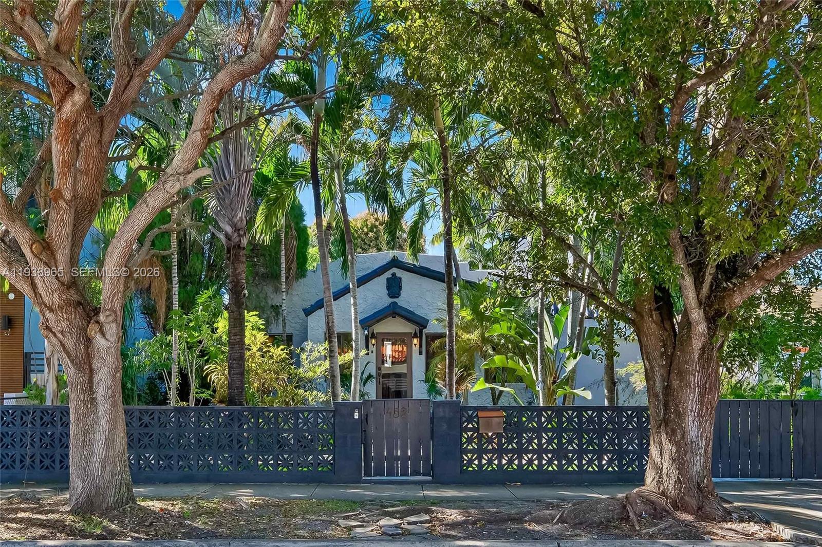 452 SW 21st Rd, Miami FL 33129
