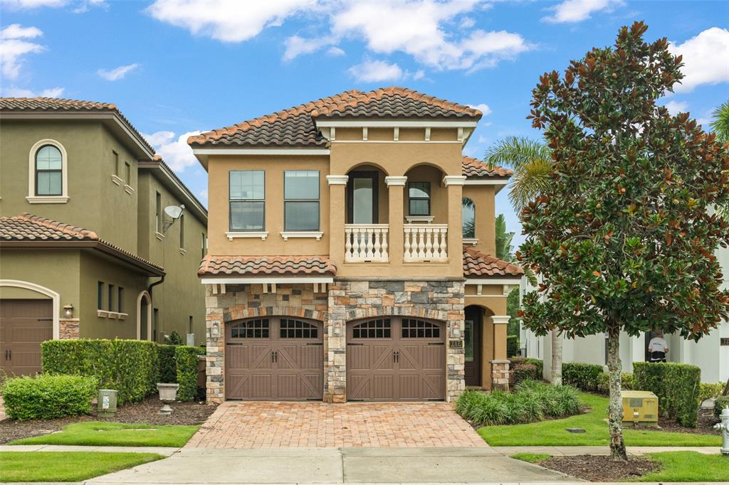 717 DESERT MOUNTAIN COURT