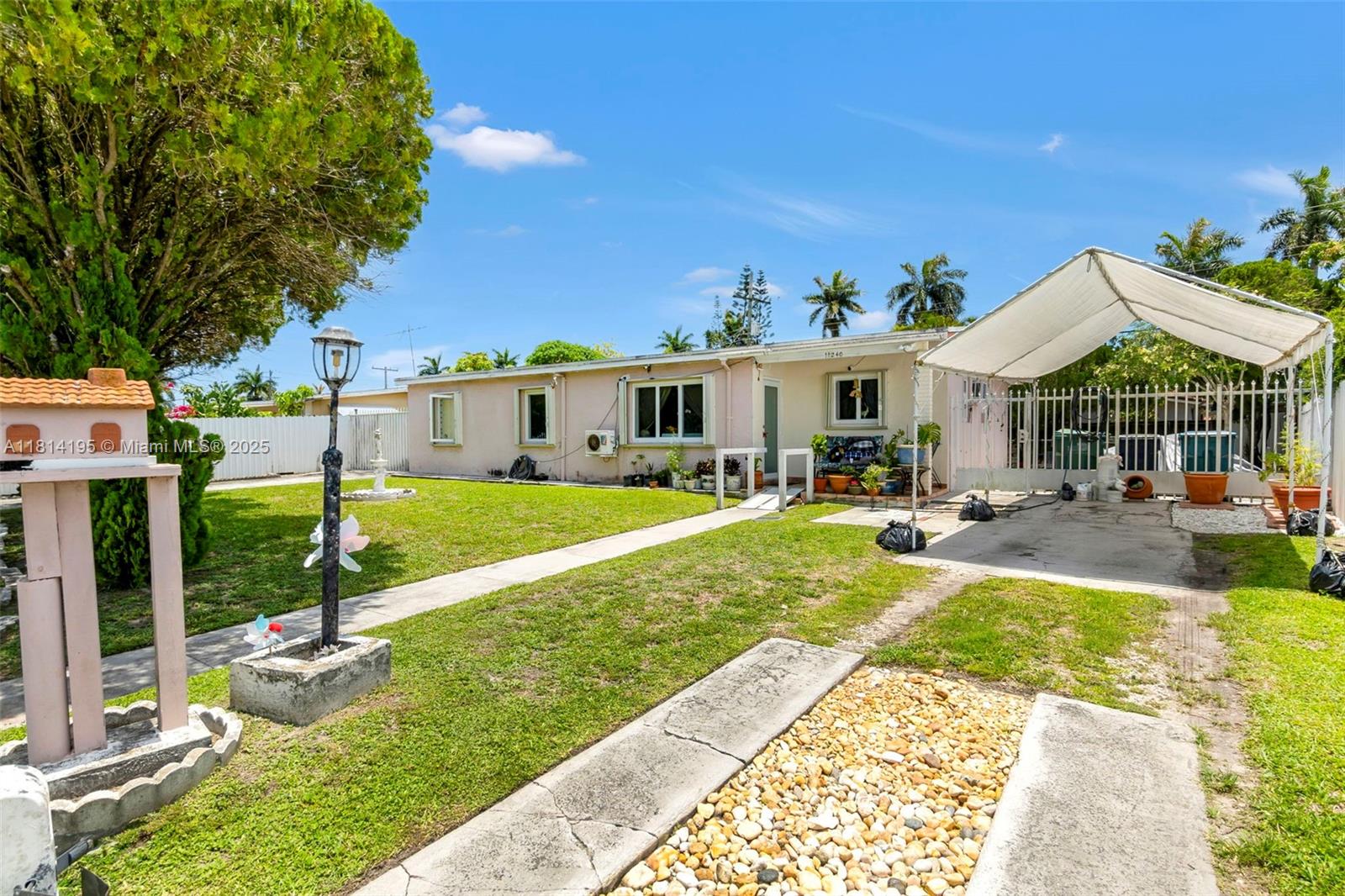11240 SW 47th St, Miami FL 33165