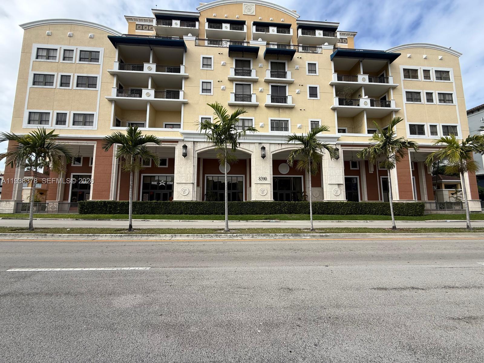 8390 SW 72nd Ave # 520, Miami FL 33143